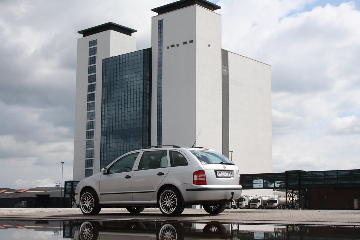 Skoda Fabia Ambiente Combi billede 2