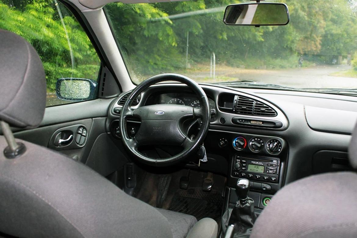 Ford Mondeo 1.8 billede 13