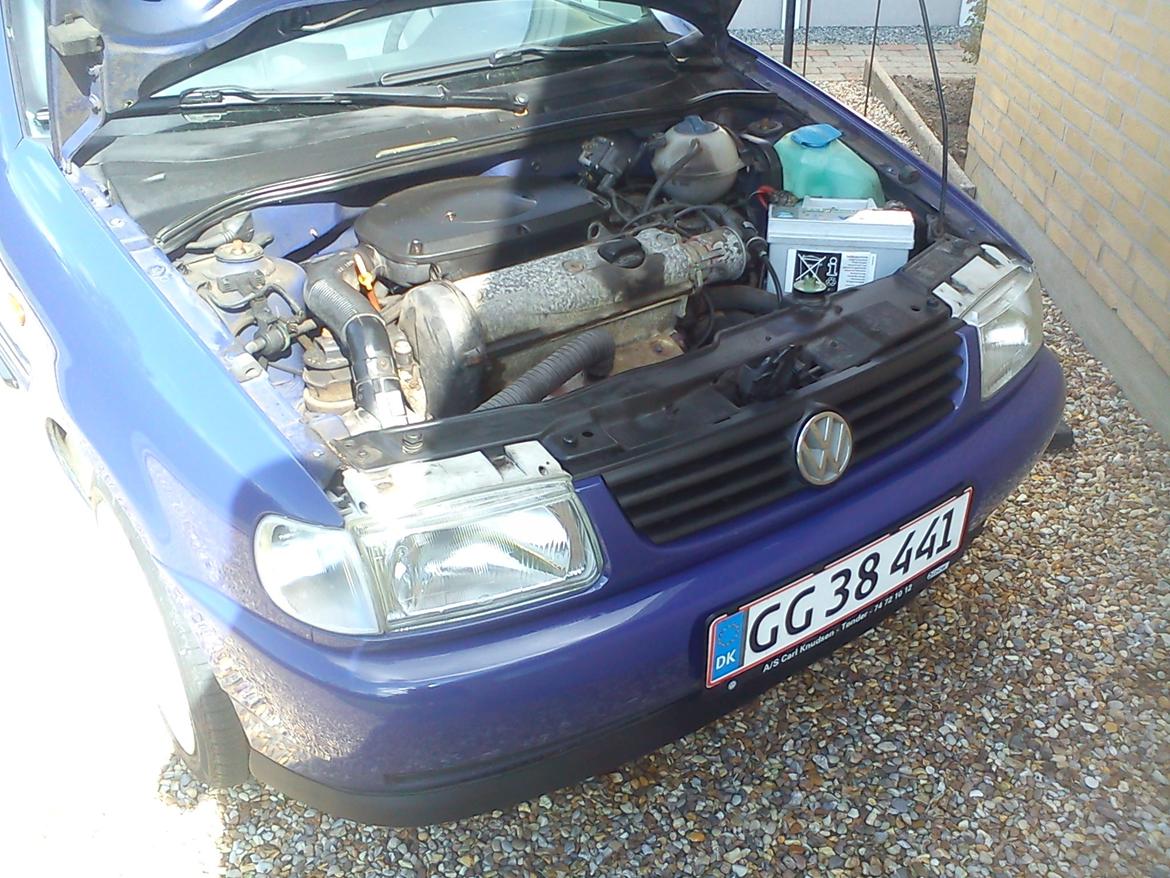VW Polo 6N - 1600 benzin motor, kører dejligt :) billede 20