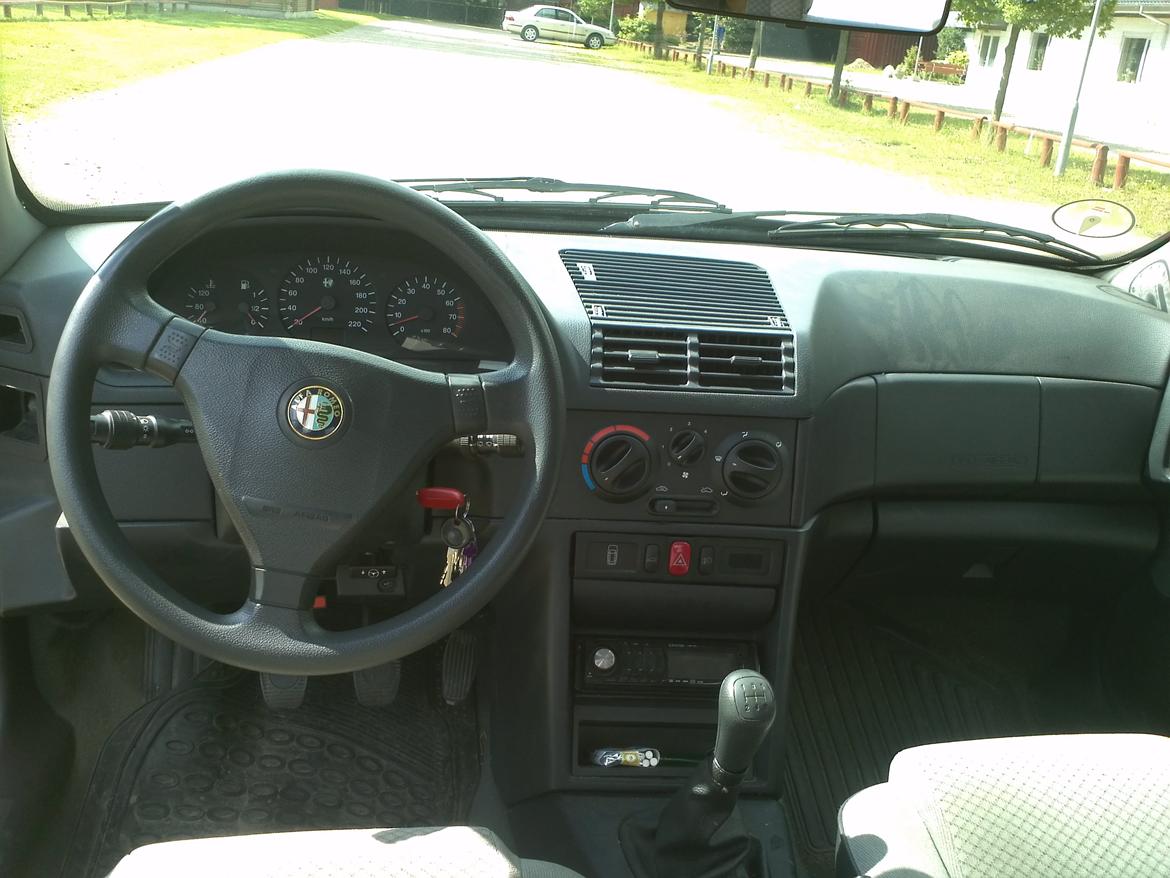 Alfa Romeo 146 billede 7