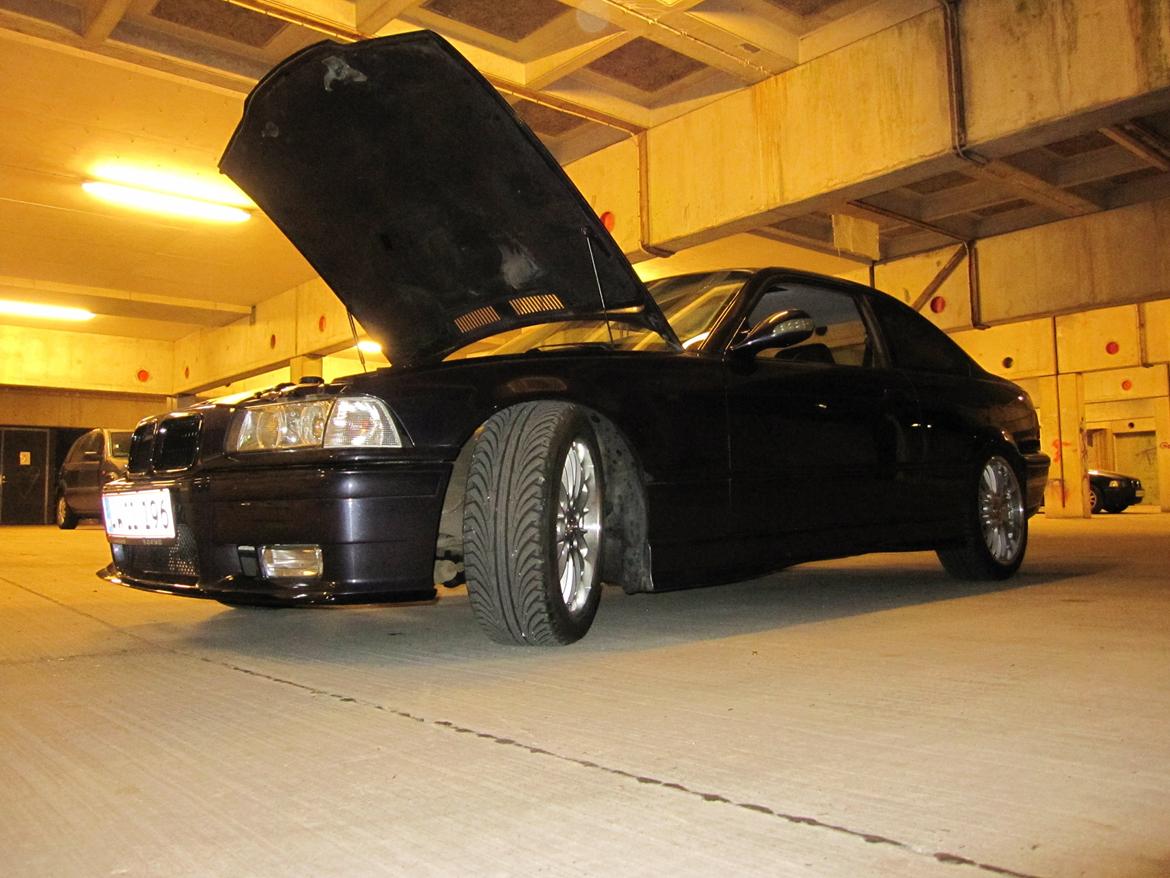 BMW E36 318IS billede 13