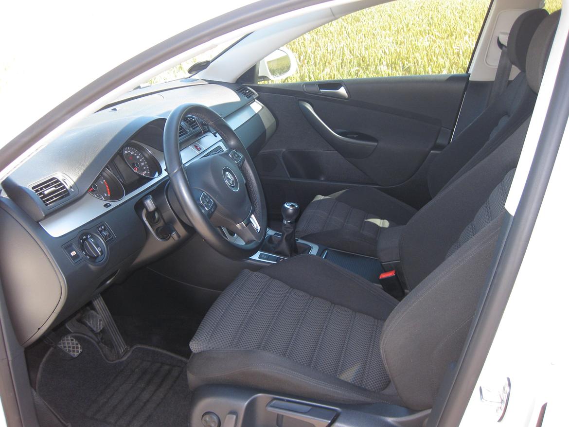 VW passat 2,0 tdi edition r-line billede 8