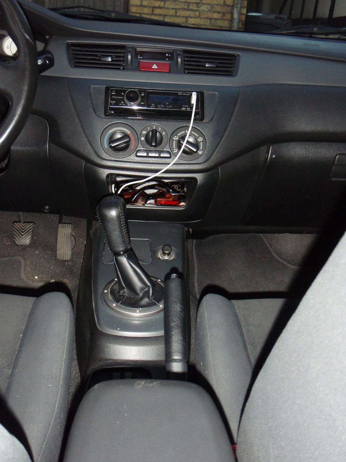 Mitsubishi Lancer 2.0 Sport ST billede 17