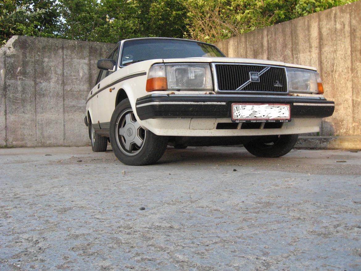 Volvo 240 GL billede 1
