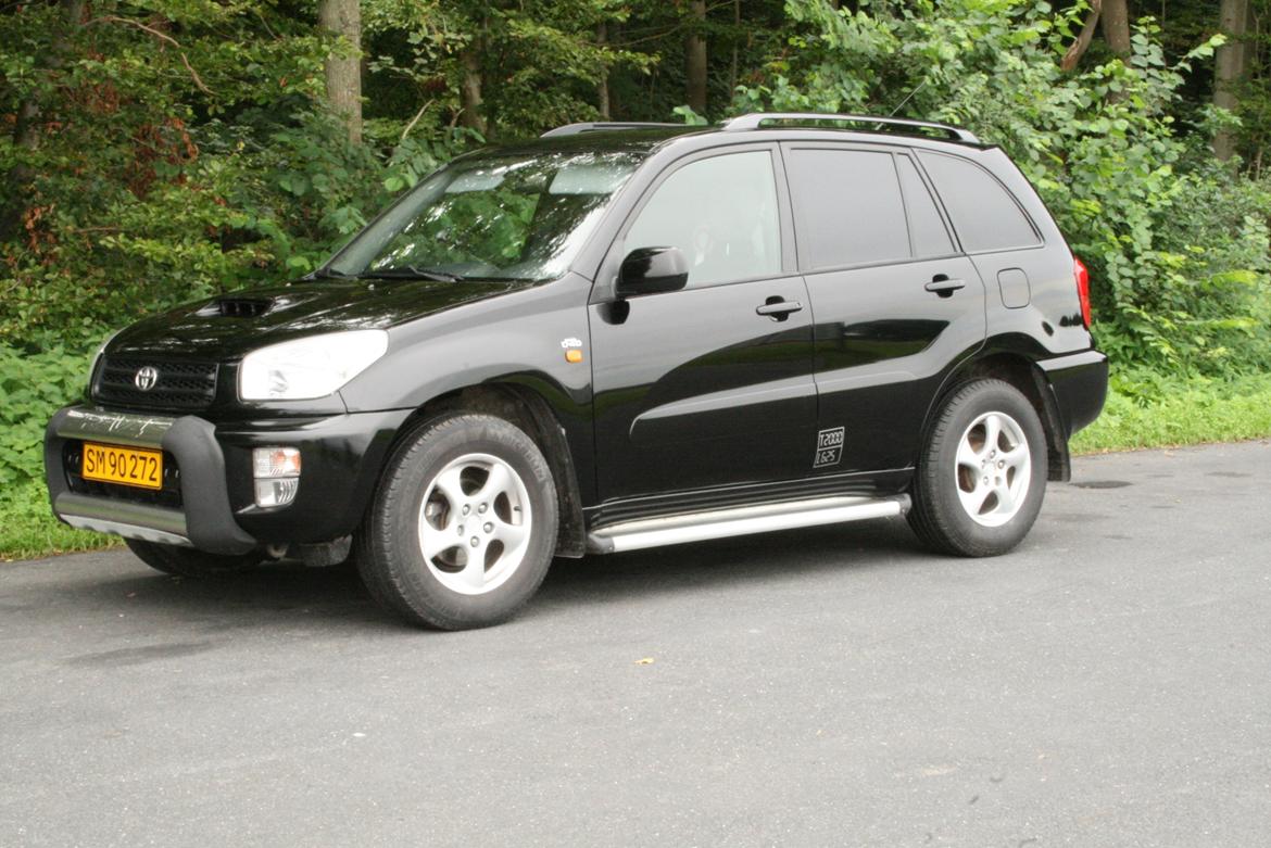 Toyota Rav4 2.0D-4D 4x4 billede 2