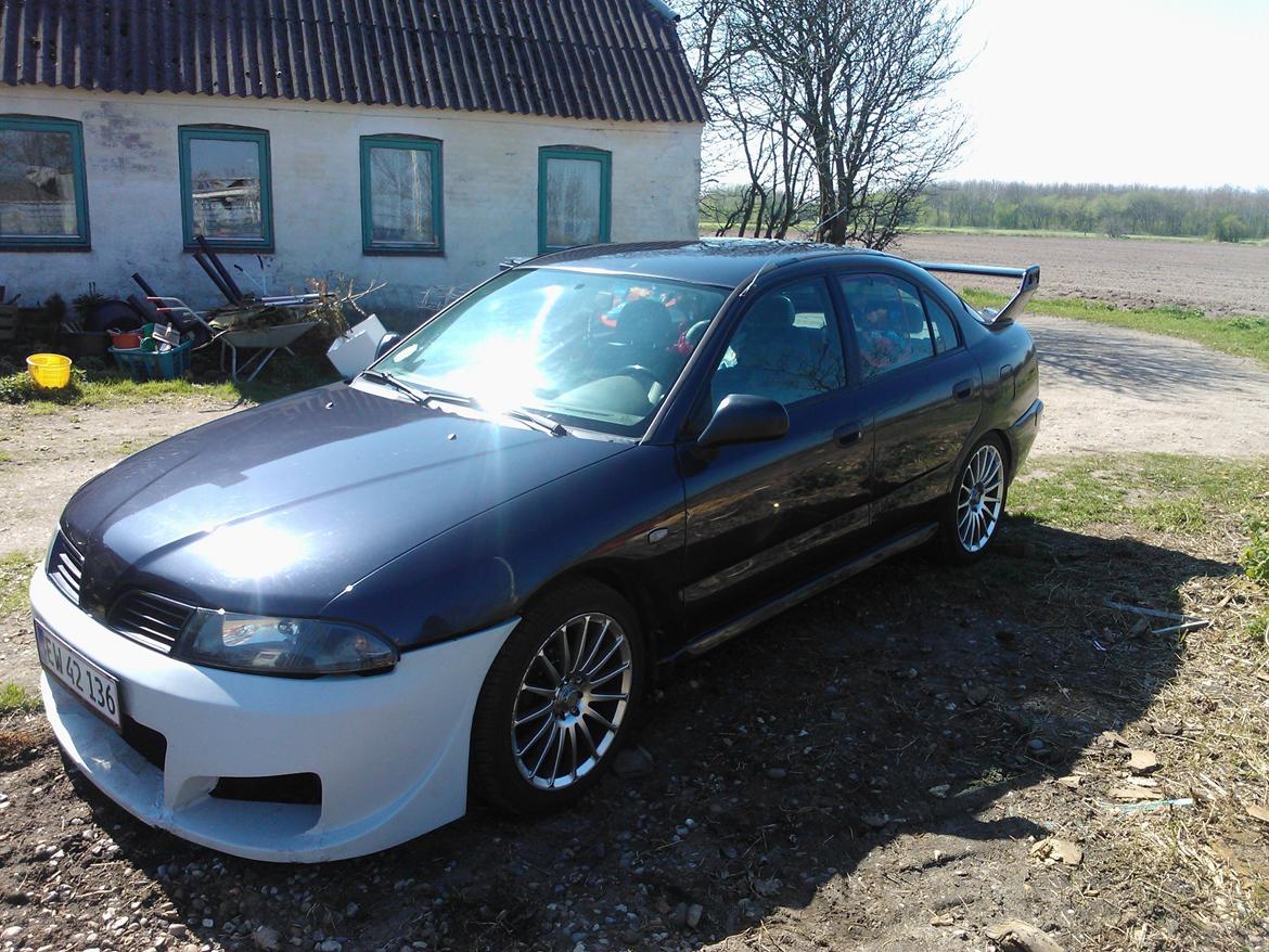 Mitsubishi Carisma 1.8 GLXi Model96/2000 billede 4