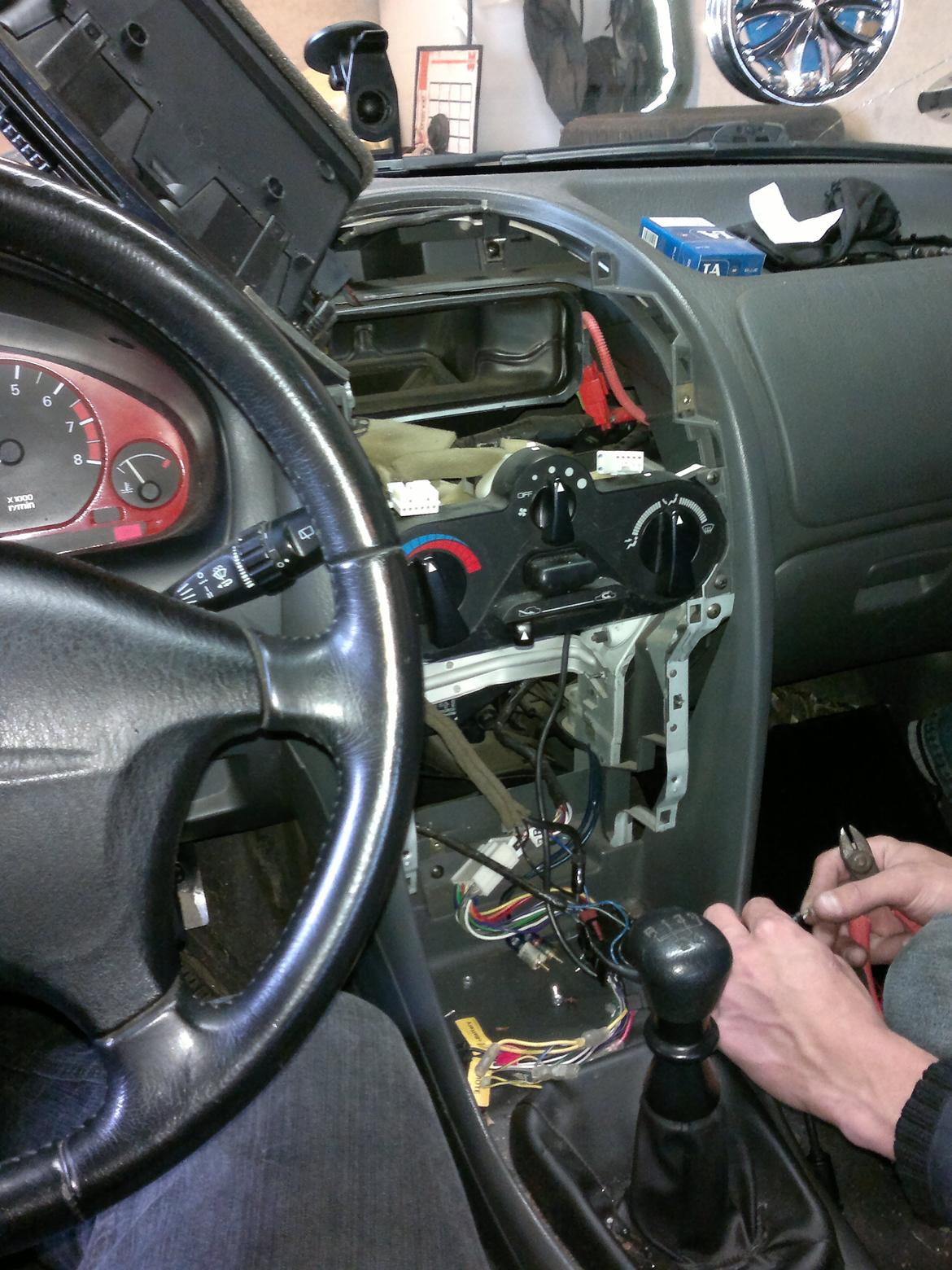 Mitsubishi Carisma 1.8 GLXi Model96/2000 billede 18