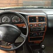 Nissan Almera 1.6 SR