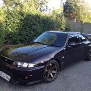 Nissan Skyline R33 GTR