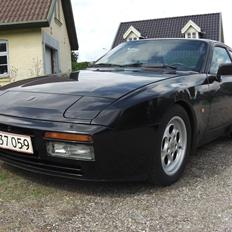 Porsche 944 turbo