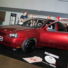 Opel Corsa B 'Cherry'