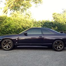 Nissan Skyline R33 GTR