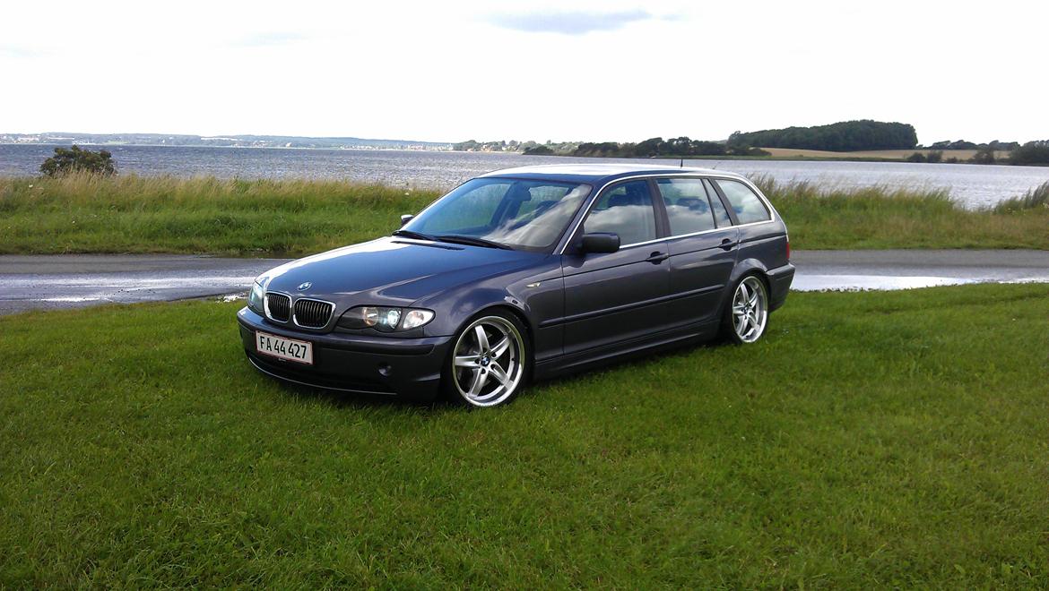 BMW E46 330D Touring billede 1