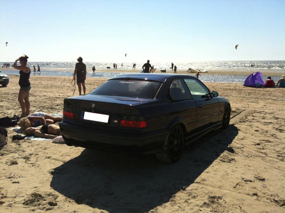 BMW 325i Coupé M-Tech billede 3