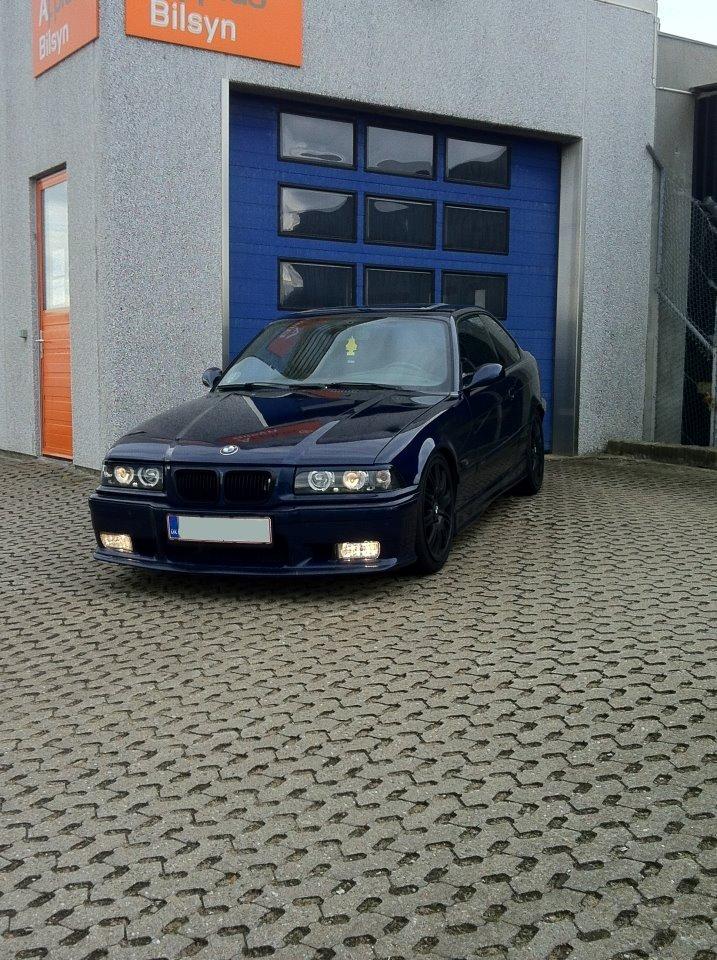 BMW 325i Coupé M-Tech billede 12