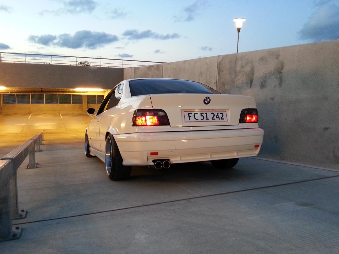 BMW e36 320/325i coupé STANCE !! billede 20