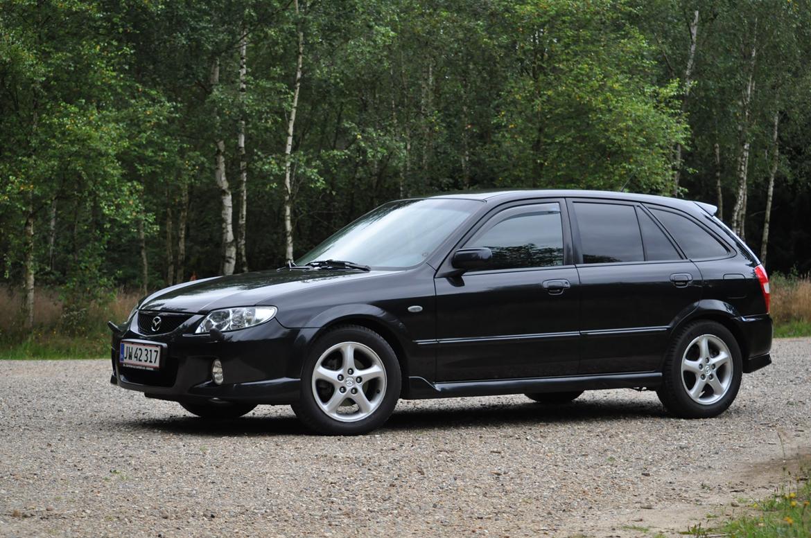 Mazda 323F BJ billede 2