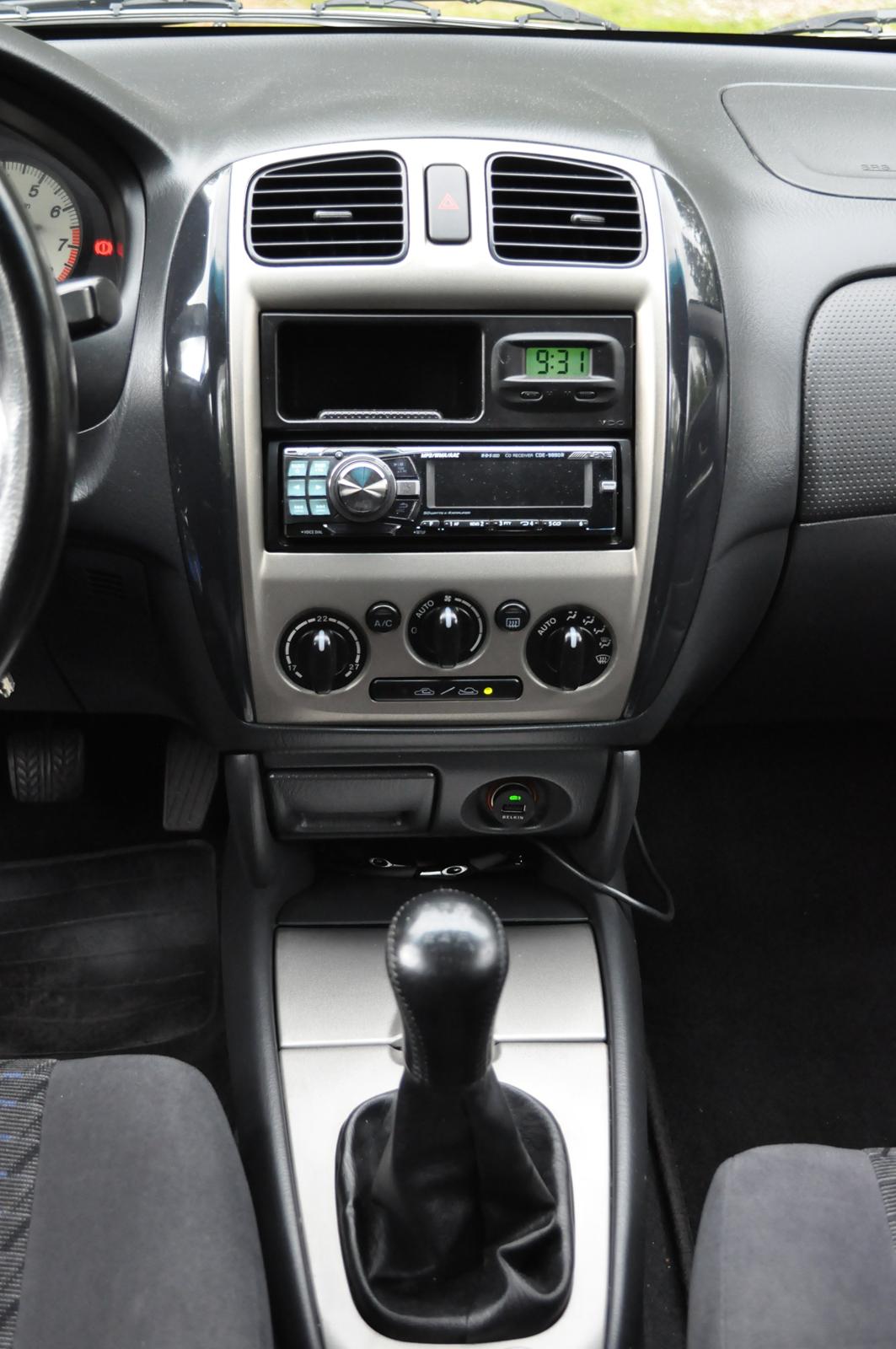 Mazda 323F BJ billede 6