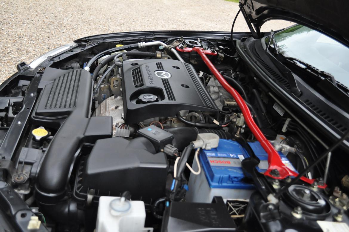 Mazda 323F BJ billede 9