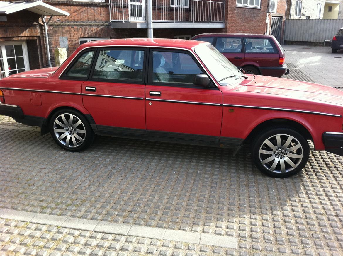 Volvo 240 GL sedan billede 3