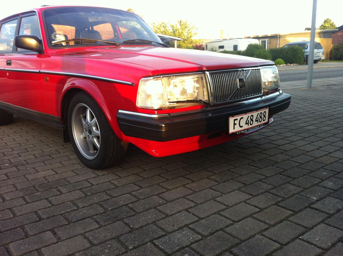 Volvo 240 GL MADE IN SWEDEN - Frontspoiler lakeret billede 19