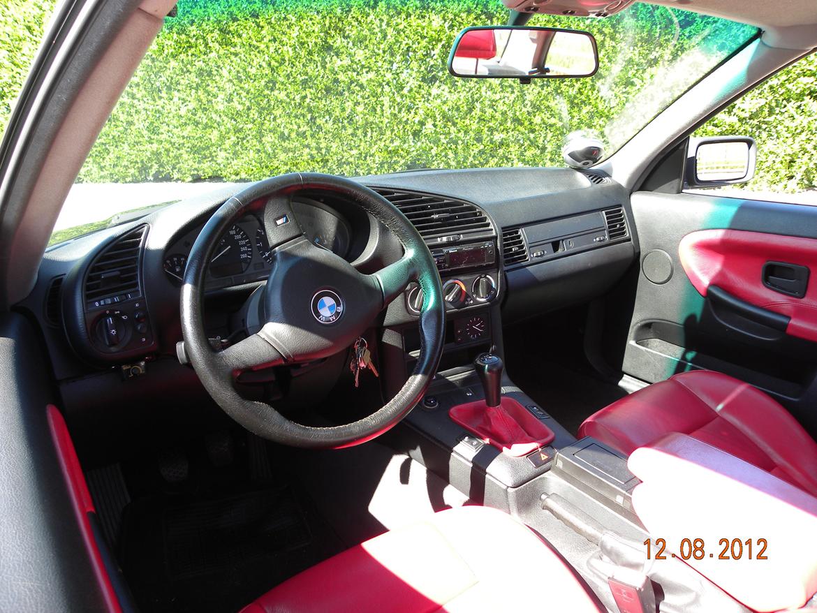 BMW 320 i E36 Coupe billede 6