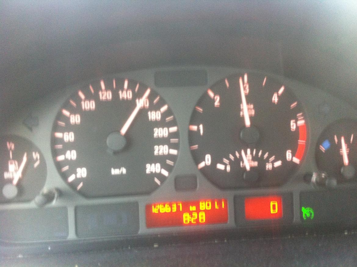 BMW 330d - God økonomi ved bykørsel ;o) billede 13