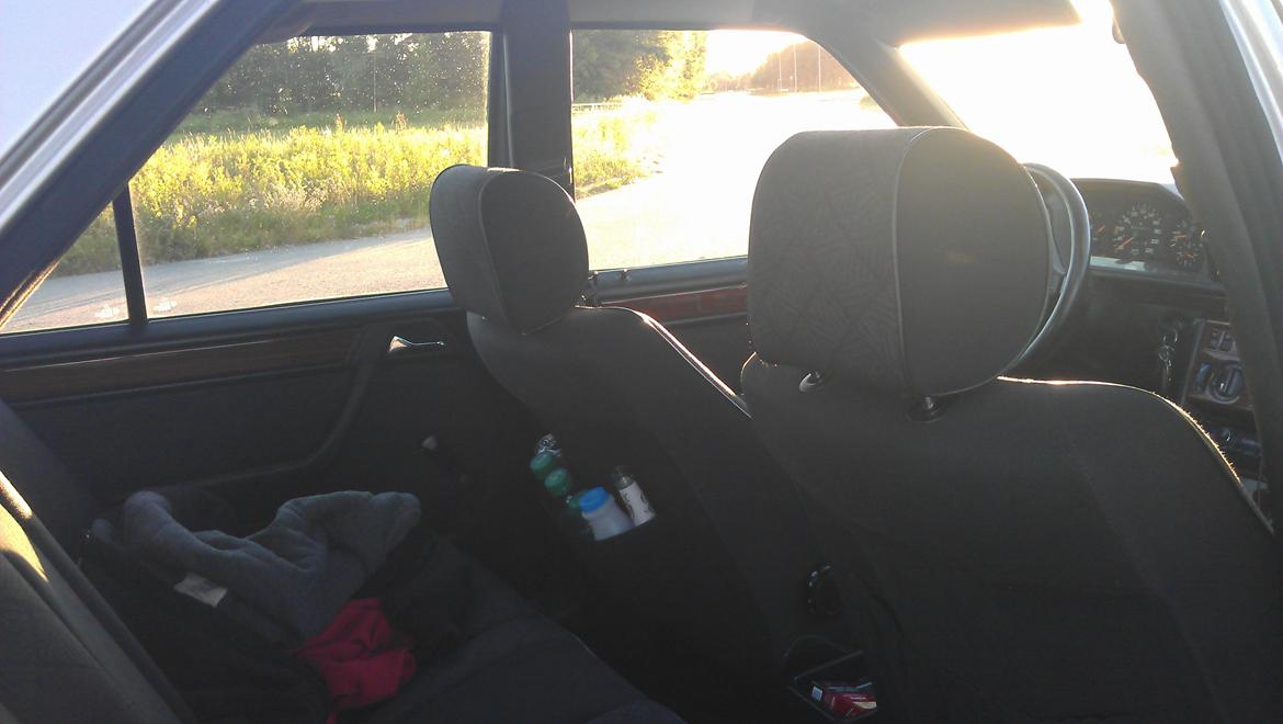 Mercedes Benz W124 E 250 billede 12