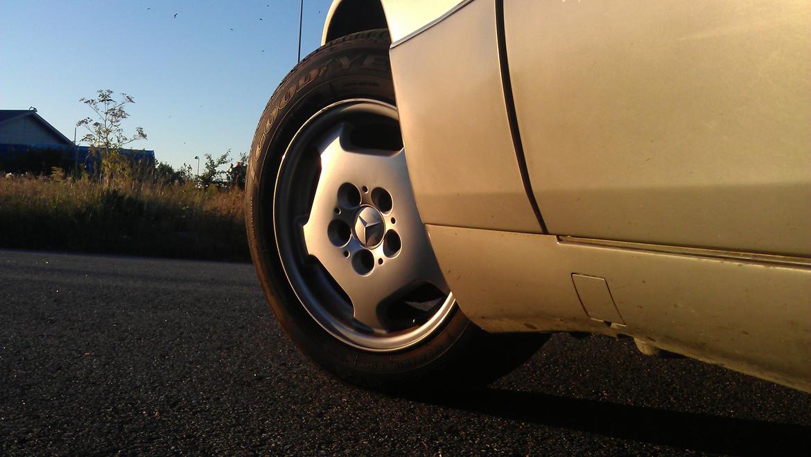 Mercedes Benz W124 E 250 billede 8