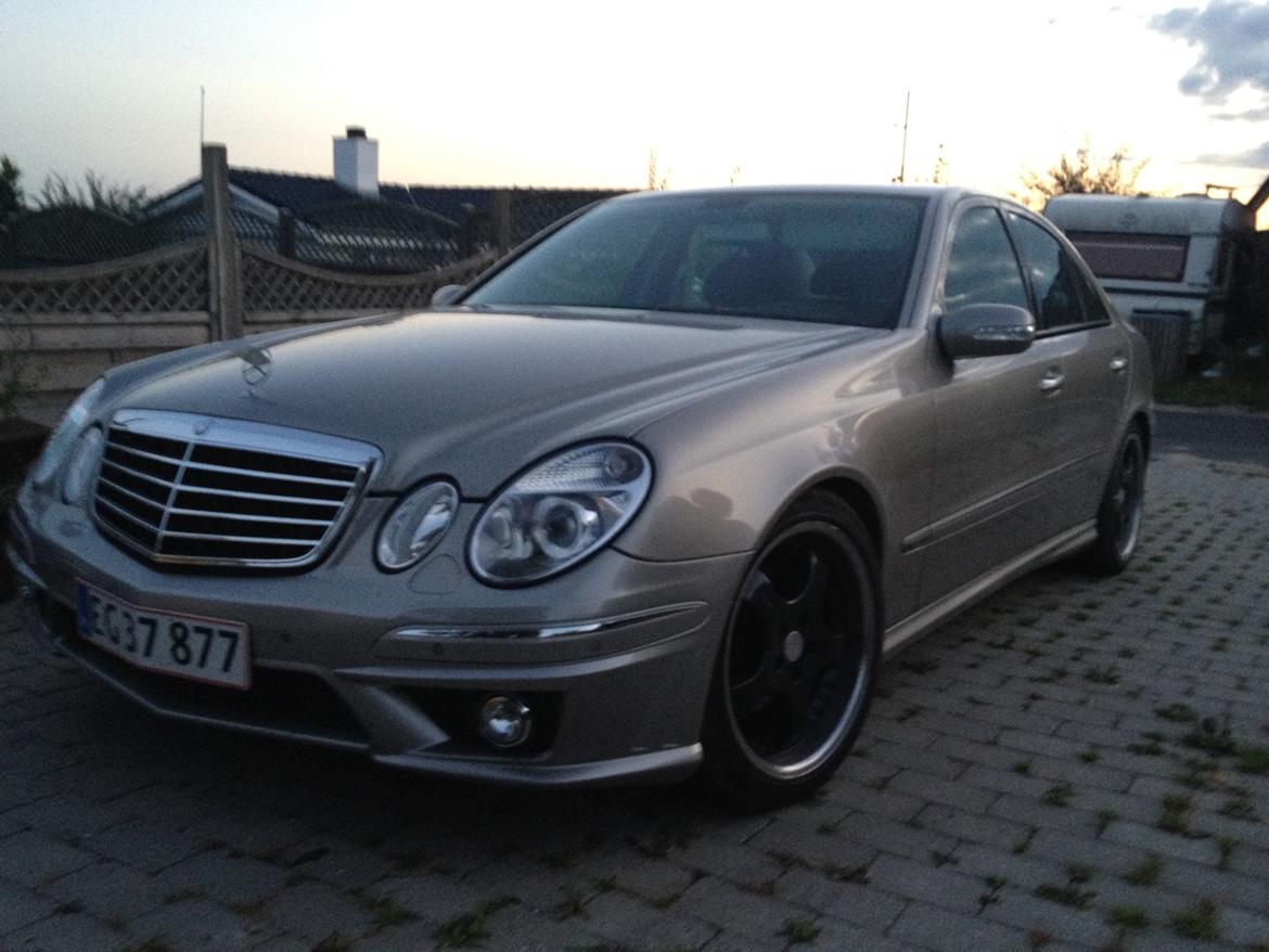 Mercedes Benz E270 CDI billede 1