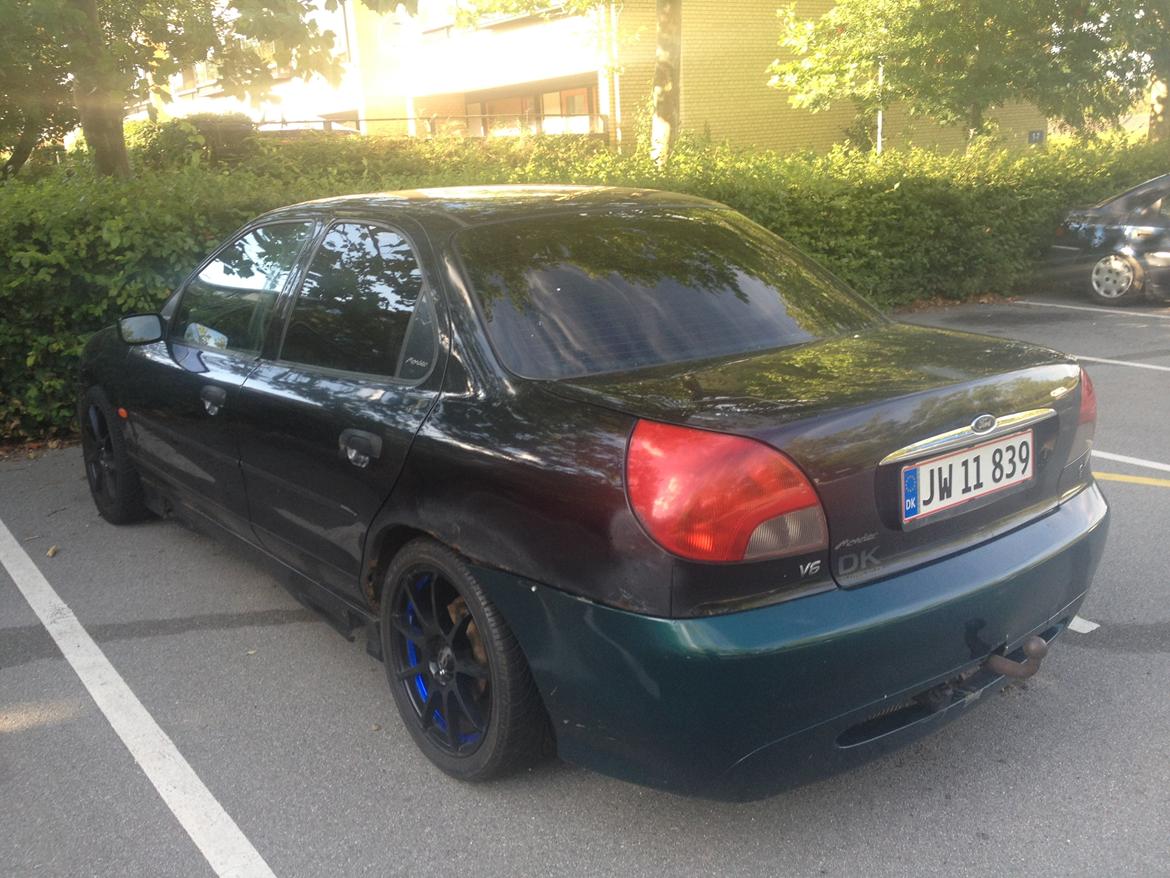 Ford Mondeo II notchback (BFP) billede 11