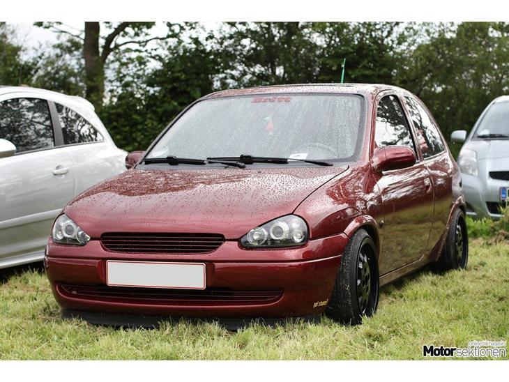 {{currentPhoto.altText}} billede {{currentPhoto.number}}