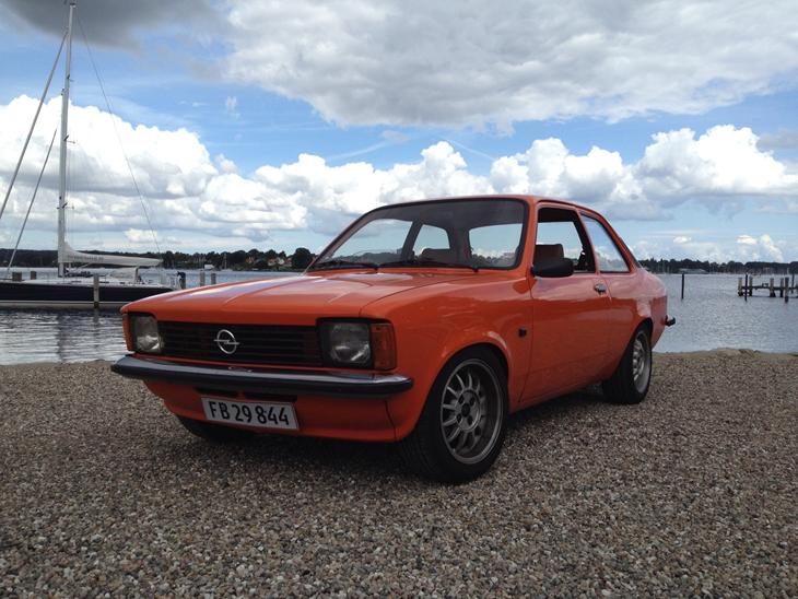 {{currentPhoto.altText}} billede {{currentPhoto.number}}