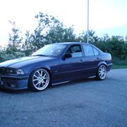 BMW 328i e36