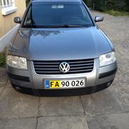 VW Passat 3BG