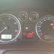 VW Passat 3BG