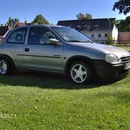 Opel Corsa b 1,4 si 16v