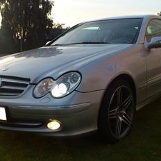 Mercedes Benz CLK 270 2,7 CDI. > SOLGT <