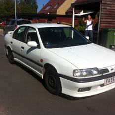 Nissan Primera 1.6 sri