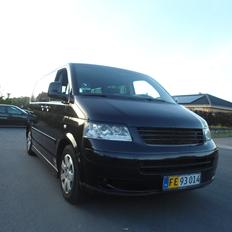 VW Multivan 2,5 TDI