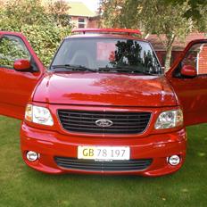 Ford F150 SVT RED LIGHTNING