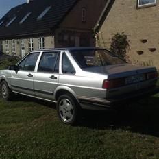 VW Santana Quantum LX 5 Wolfsburg Edition