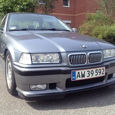 BMW e36 323i