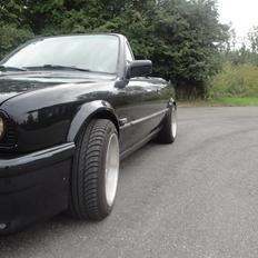 BMW E30 325i Cabriolet