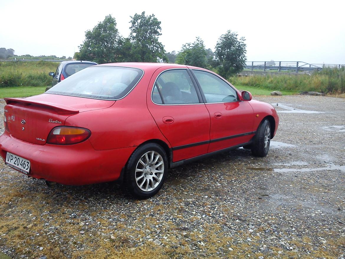 Hyundai Elantra  Mk ll Sedan billede 2