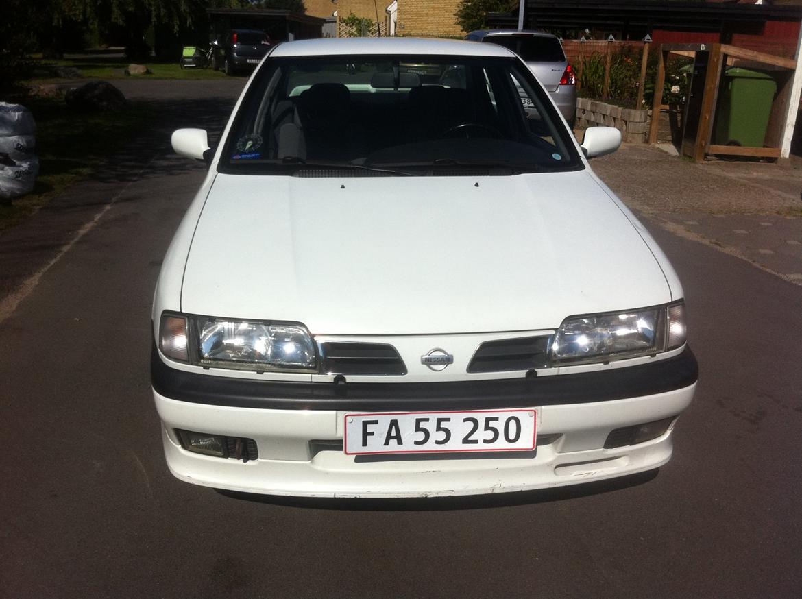 Nissan Primera 1.6 sri billede 2