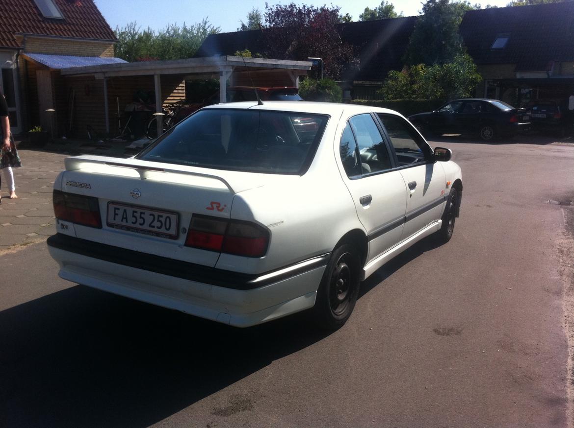 Nissan Primera 1.6 sri billede 4