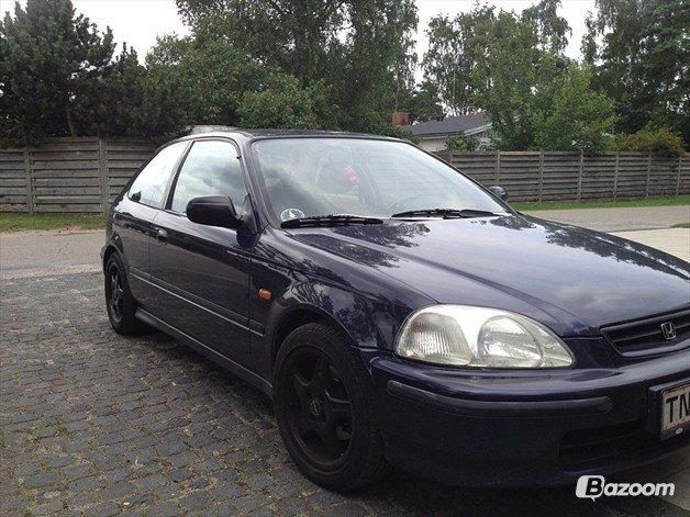Honda Civic 1.5i LS billede 2