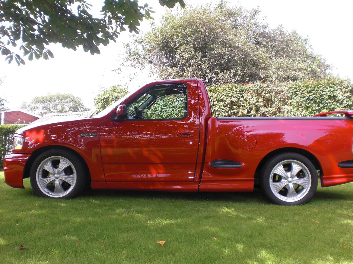 Ford F150 SVT RED LIGHTNING billede 5