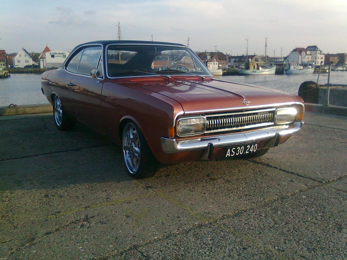 Opel Commodore A Coupe billede 1